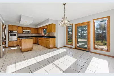 13725 Kit Lane, Lemont, IL 60439 - Photo 3