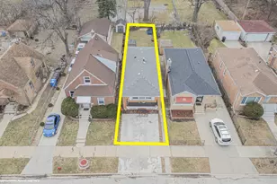 10528 S Aberdeen St, Chicago, IL 60643 - Photo 3