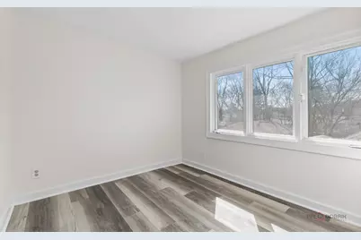 [Address not provided], Mundelein, IL 60060 - Photo 17