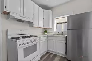 [Address not provided], Mundelein, IL 60060 - Photo 9