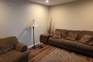 5 E Fernwood Dr, Bolingbrook, IL 60440 - Photo 3