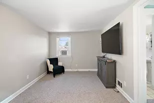 372 S Center Ave, Bradley, IL 60915 - Photo 15