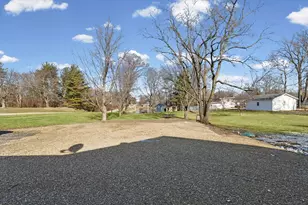 808 Spring Lake Rd, Mahomet, IL 61853 - Photo 33