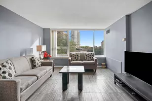 2728 N Hampden Ct, Chicago, IL 60614 - Photo 3