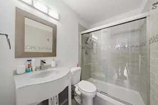 2728 N Hampden Ct, Chicago, IL 60614 - Photo 9