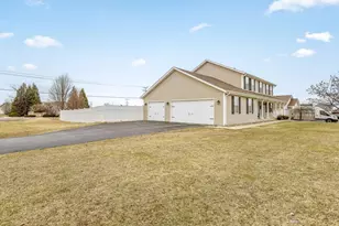 7218 Salzbrenner Ln, Machesney Park, IL 61115 - Photo 49