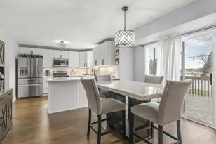 7218 Salzbrenner Ln, Machesney Park, IL 61115 - Photo 7