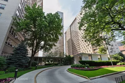 3950 N Lake Shore Drive #1428, Chicago, IL 60613 - Photo 1