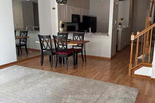 17817 W Salisbury Dr, Gurnee, IL 60031 - Photo 11