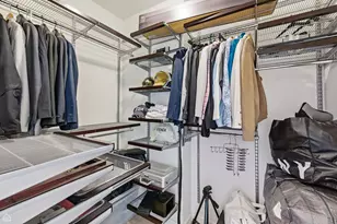 100 E 14th St, Chicago, IL 60605 - Photo 11