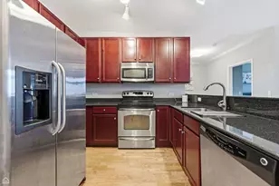 100 E 14th St, Chicago, IL 60605 - Photo 7