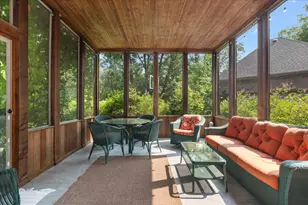 1005 Hiawatha Ln, Riverwoods, IL 60015 - Photo 17