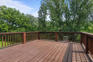 1005 Hiawatha Ln, Riverwoods, IL 60015 - Photo 33