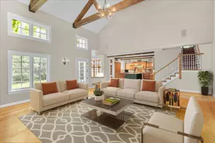 1005 Hiawatha Ln, Riverwoods, IL 60015 - Photo 9