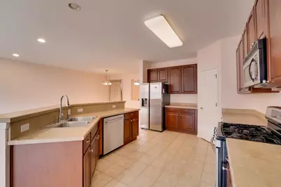 1838 N Crenshaw Circle #1838, Vernon Hills, IL 60061 - Photo 9