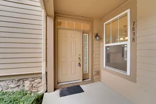 1838 N Crenshaw Circle, Vernon Hills, IL 60061 - Photo 3