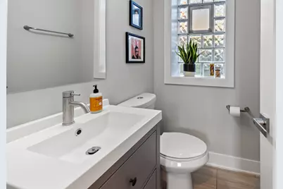 2144 W Shakespeare Avenue #2R, Chicago, IL 60647 - Photo 11