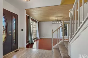 2952 Deerpath Ln, Carpentersville, IL 60110 - Photo 5