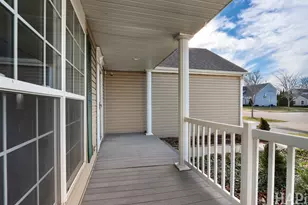 2952 Deerpath Ln, Carpentersville, IL 60110 - Photo 3