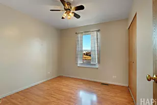 2952 Deerpath Ln, Carpentersville, IL 60110 - Photo 25