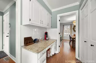 625 Buttonwood Cir, Naperville, IL 60540 - Photo 7