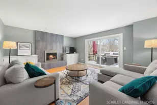 625 Buttonwood Cir, Naperville, IL 60540 - Photo 9