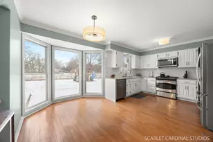 625 Buttonwood Cir, Naperville, IL 60540 - Photo 5