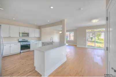 417 Haber Road #6, Cary, IL 60013 - Photo 5