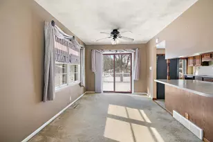 401 N Greeley, Aroma Park, IL 60910 - Photo 7