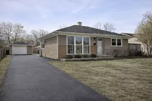 3605 Oriole Ln, Rolling Meadows, IL 60008 - Photo 3
