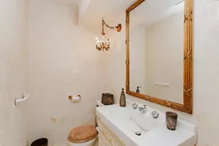 201 Valley View Dr, Wilmette, IL 60091 - Photo 9