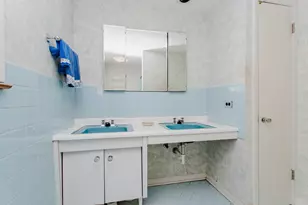 201 Valley View Dr, Wilmette, IL 60091 - Photo 23