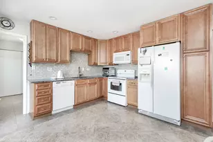 5615 Star Dr, Hanover Park, IL 60133 - Photo 3