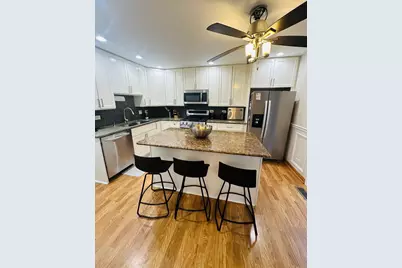 2062 Danbury Place, Hoffman Estates, IL 60169 - Photo 13
