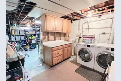 2037 Clinton Street, Rockford, IL 61103 - Photo 21