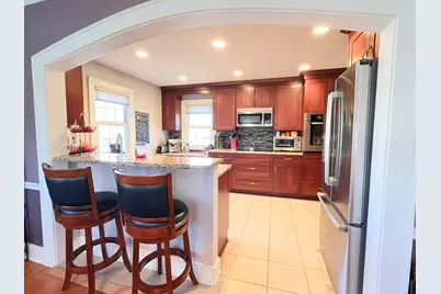 2037 Clinton Street, Rockford, IL 61103 - Photo 5