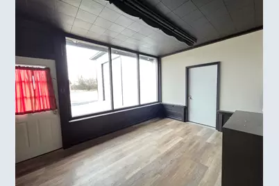 519 W Lincoln Avenue, Rochelle, IL 61068 - Photo 7