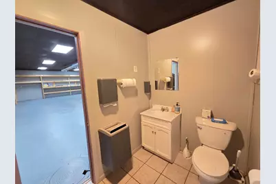 519 W Lincoln Avenue, Rochelle, IL 61068 - Photo 9