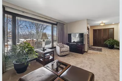 1102 Dennis Lane, Elgin, IL 60120 - Photo 7