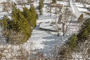 1102 Dennis Ln, Elgin, IL 60120 - Photo 3