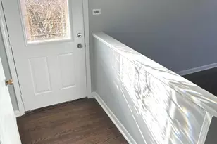 7843 S Luna Ave, Burbank, IL 60459 - Photo 9