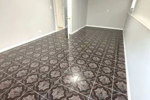 7843 S Luna Ave, Burbank, IL 60459 - Photo 11