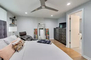 664 N Peoria St, Chicago, IL 60642 - Photo 15