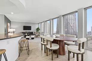 111 E Chestnut St, Chicago, IL 60611 - Photo 11