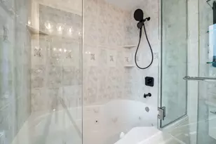 111 E Chestnut St, Chicago, IL 60611 - Photo 27