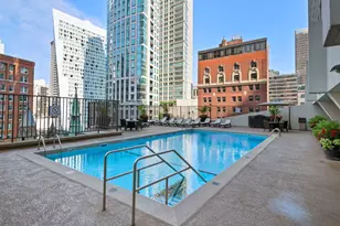 111 E Chestnut St, Chicago, IL 60611 - Photo 41