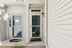 416 Jamestown Ct, Aurora, IL 60502 - Photo 3