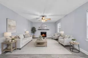 2010 N Nicole Ln, Round Lake Beach, IL 60073 - Photo 15