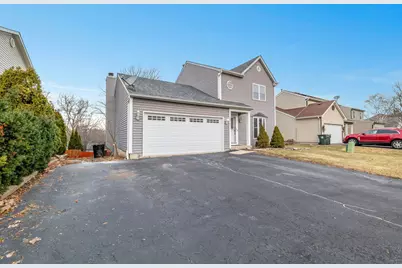 2010 N Nicole Lane, Round Lake Beach, IL 60073 - Photo 3