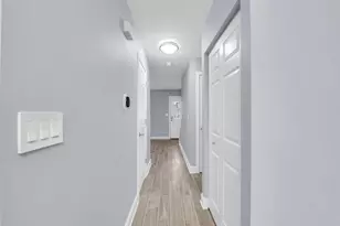 2010 N Nicole Ln, Round Lake Beach, IL 60073 - Photo 17